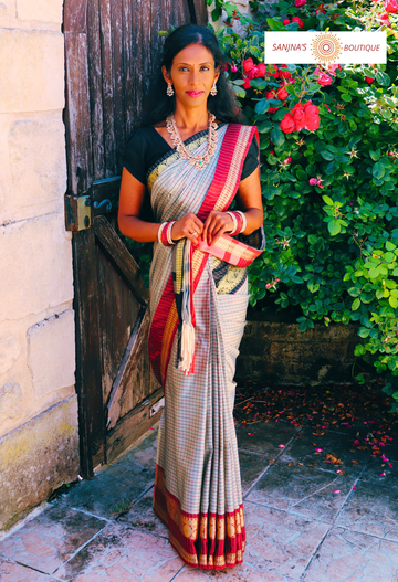 Élégance Royale Soft Silk Saree