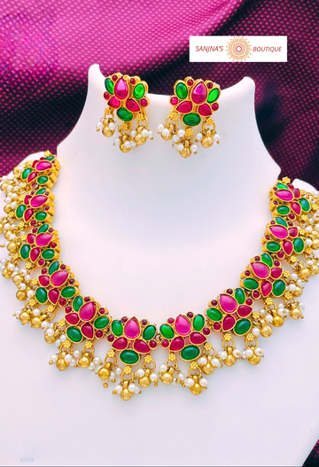 Collier Lotus Royal