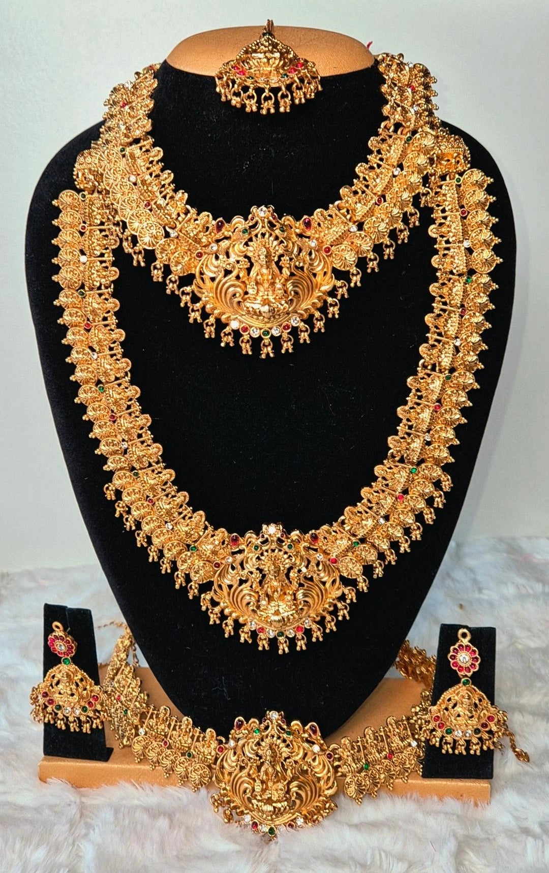 Majestic Bridal Set – Gold Finish with White, Red & Green Stones