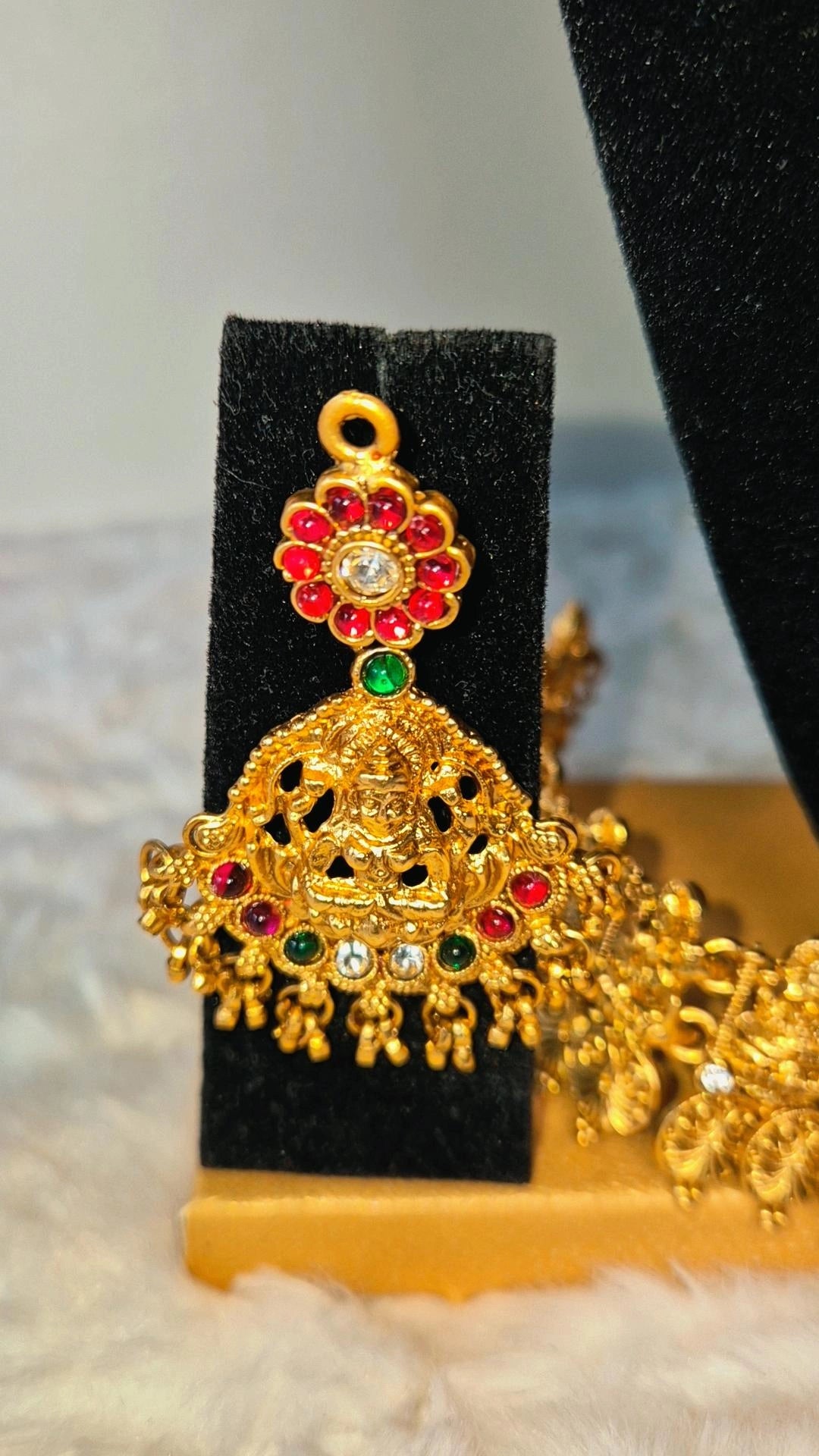 Majestic Bridal Set – Gold Finish with White, Red & Green Stones