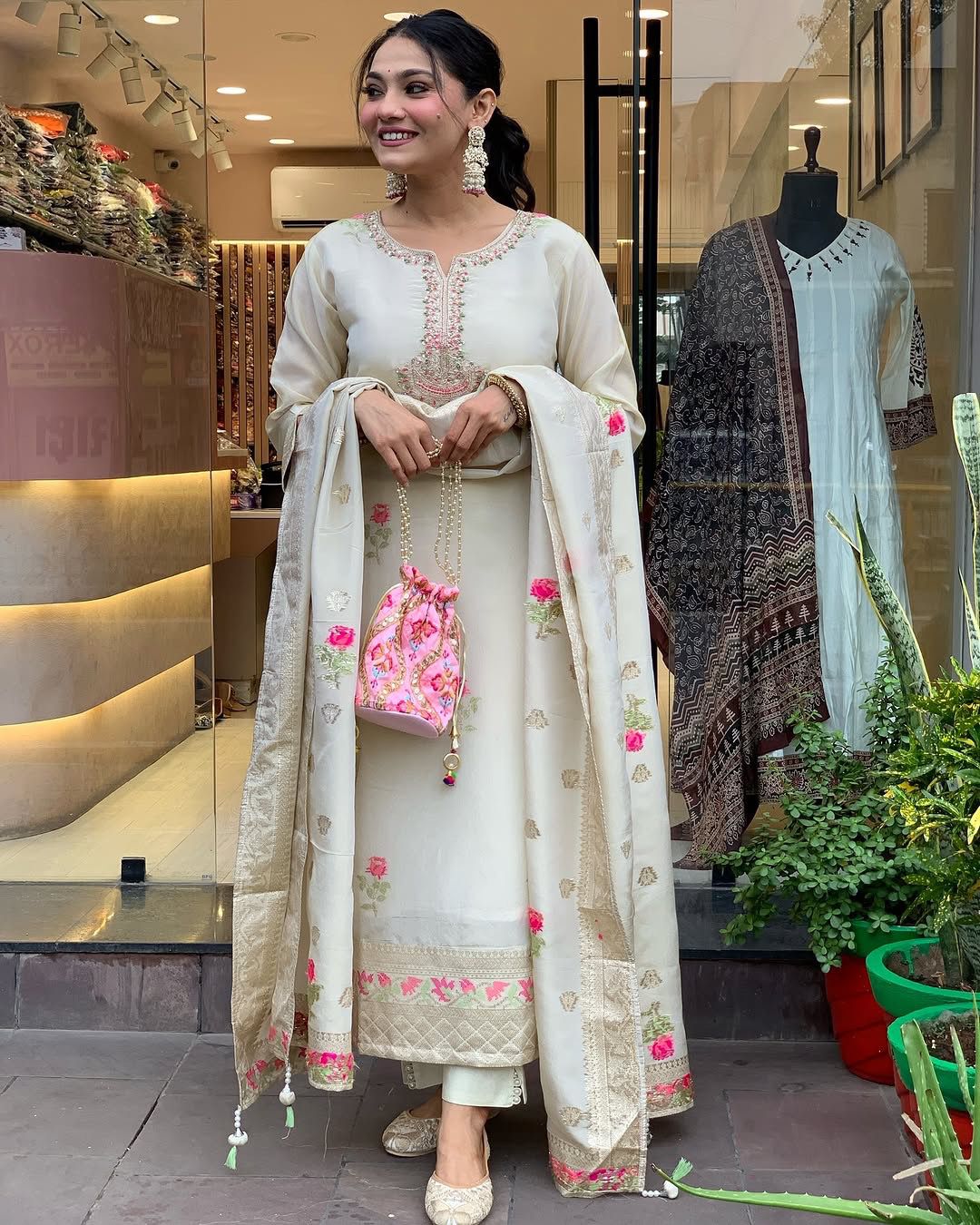 Premium white Shimmer Jacquard Chudithar